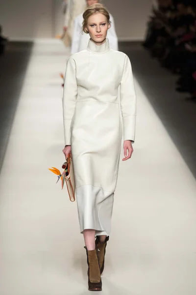 Look 2